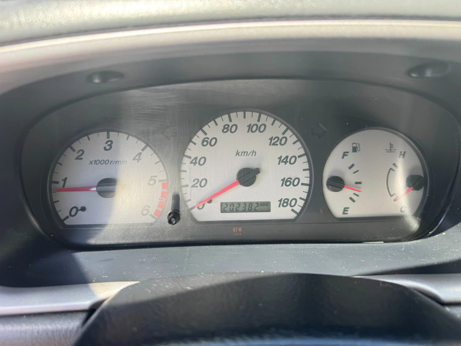 Mazda B2500 4x4 2.5 - 202k, снимка 7 - Автомобили и джипове - 54734263