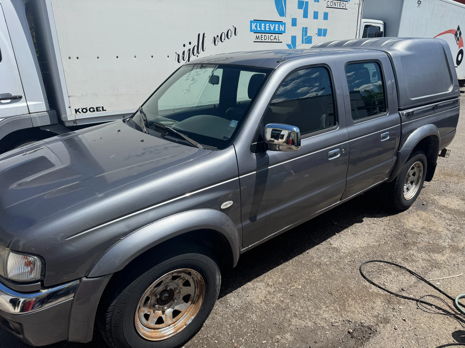 Mazda B2500 4x4 2.5 - 202k, снимка 2 - Автомобили и джипове - 54734263