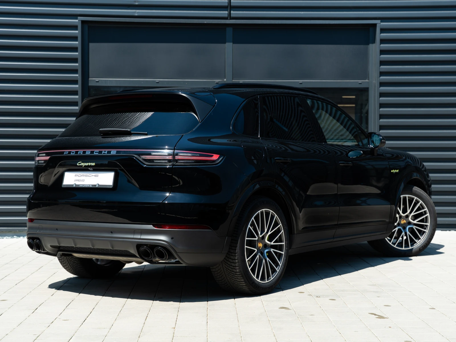 Porsche Cayenne E-Hybrid, снимка 4 - Автомобили и джипове - 54848853