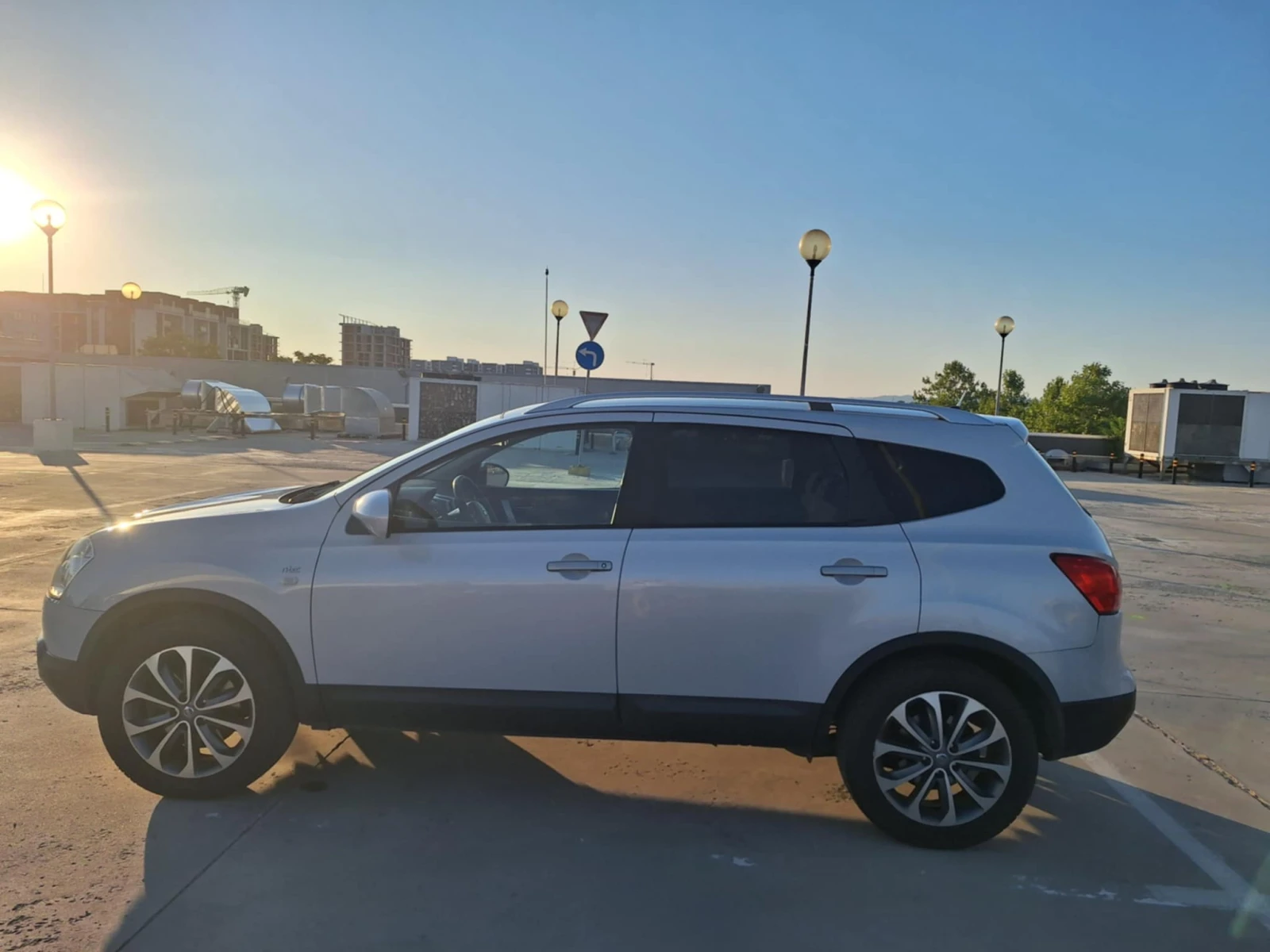 Nissan Qashqai + 2