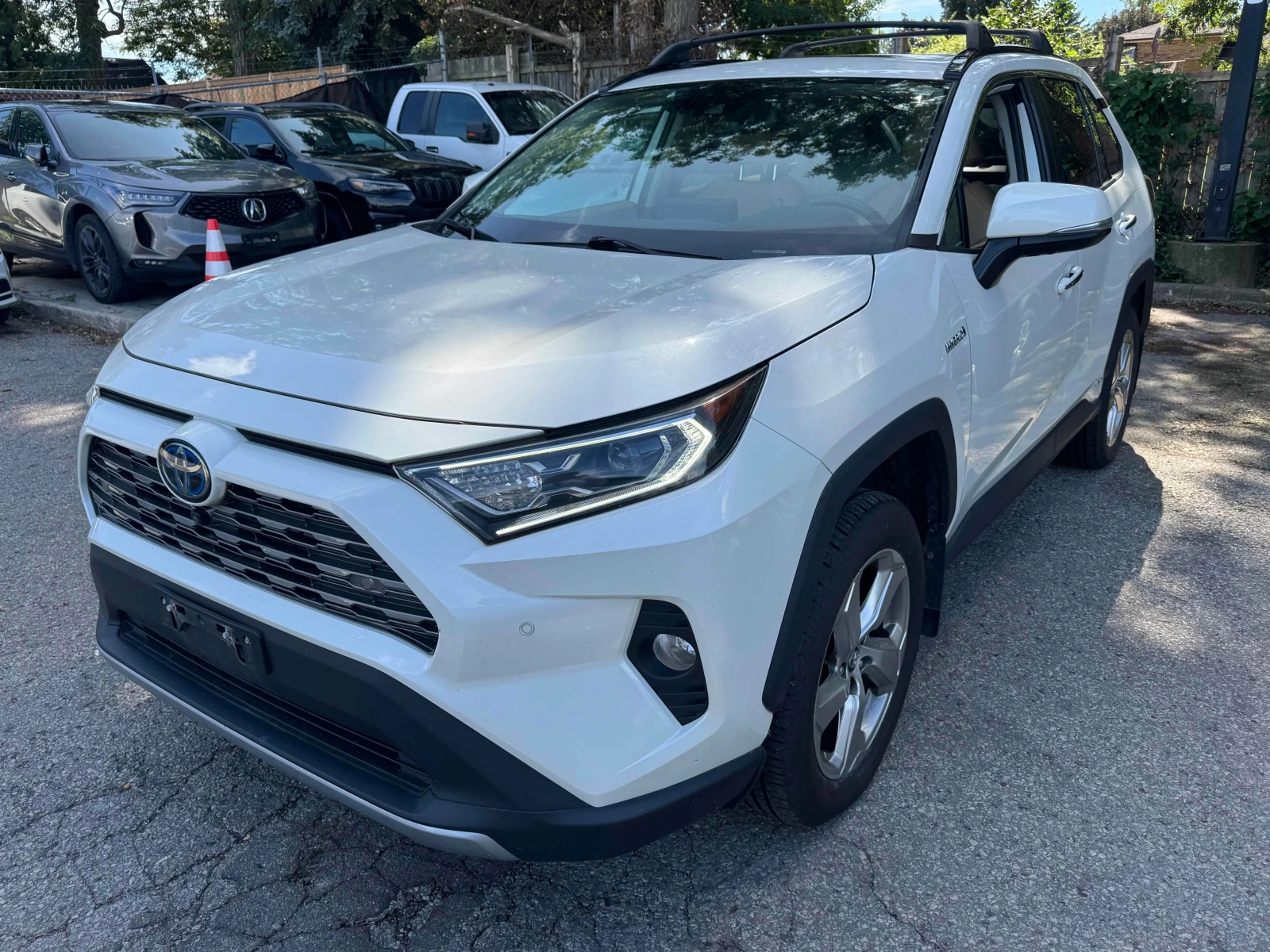 Toyota Rav4 * Hybrid Limited * CARFAX * ОПЦИЯ ЗА ФИНАНСИРАНЕ