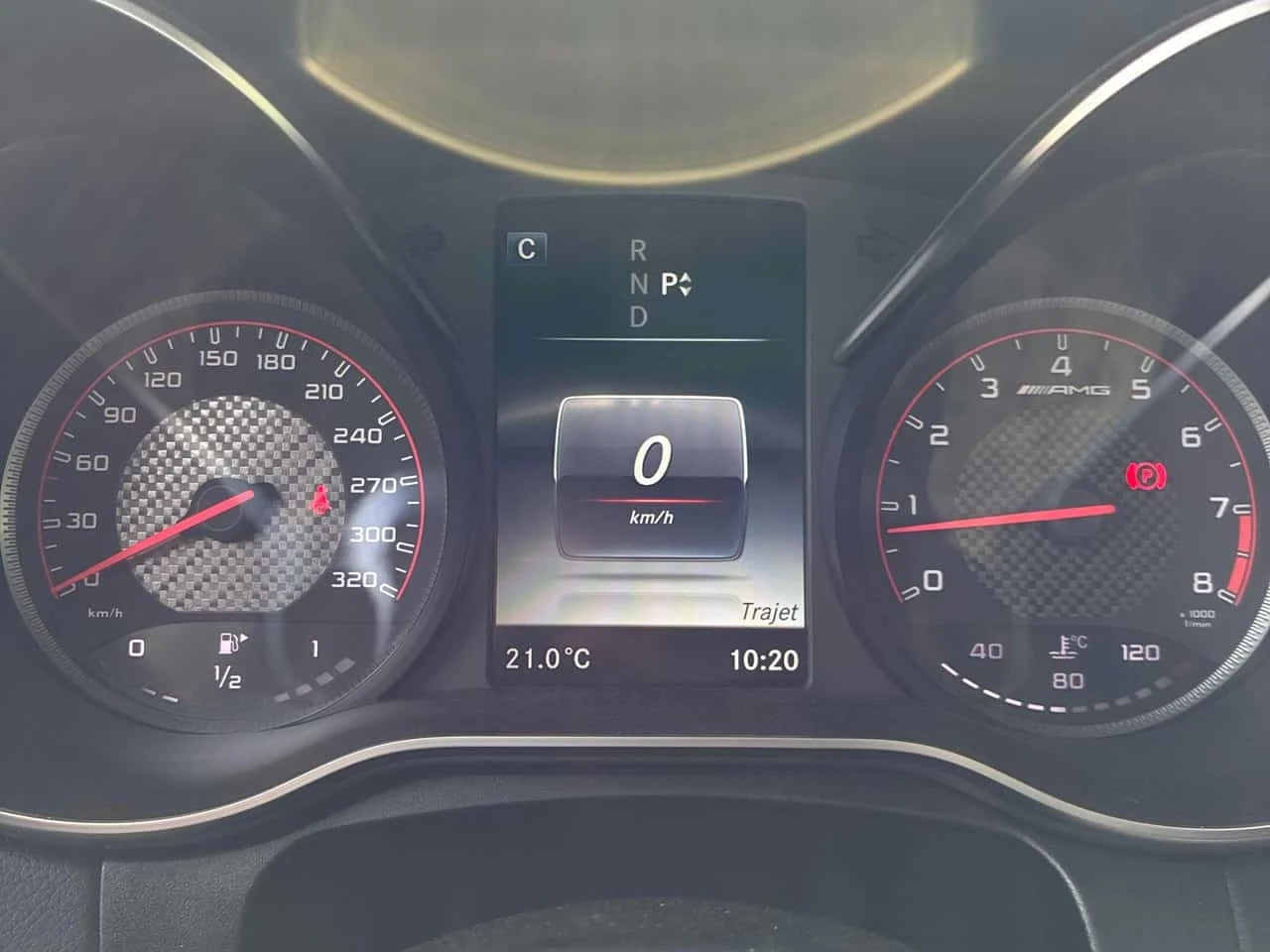 Mercedes-Benz GLC 63 AMG / S / ОТ ПРЕДСТАВИТЕЛСТВО / 360 / ПАНО, снимка 9 - Автомобили и джипове - 56168573