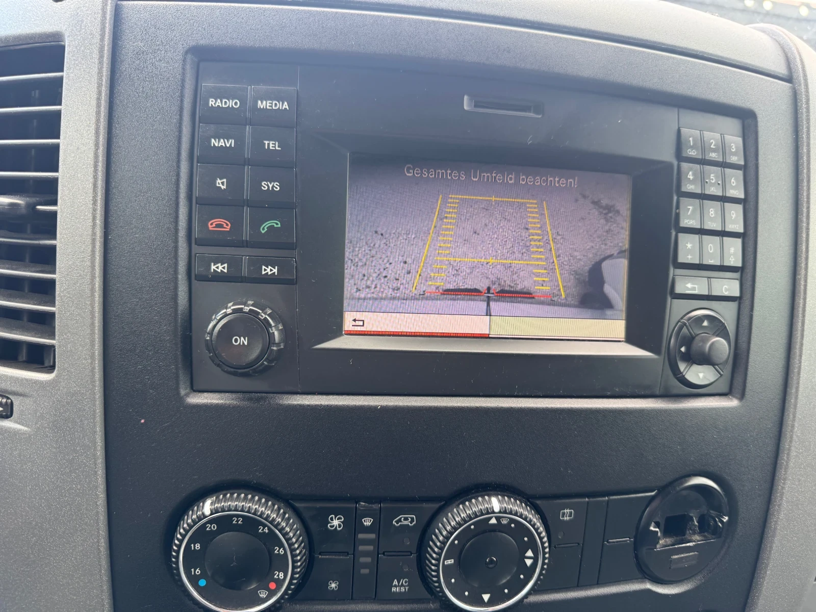 VW Crafter MAXI , снимка 9 - Бусове и автобуси - 56209381