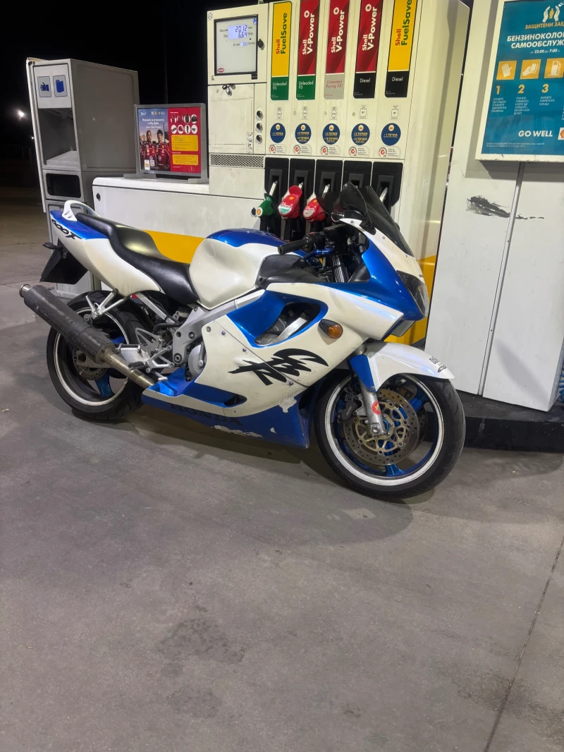 Honda Cbr Нови гуми всичко платено , снимка 2 - Мотоциклети и мототехника - 52282190