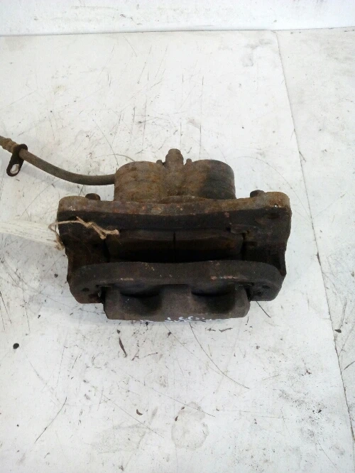 Сприрачен апарат преден десен Субару Легаси 2.5 бензин