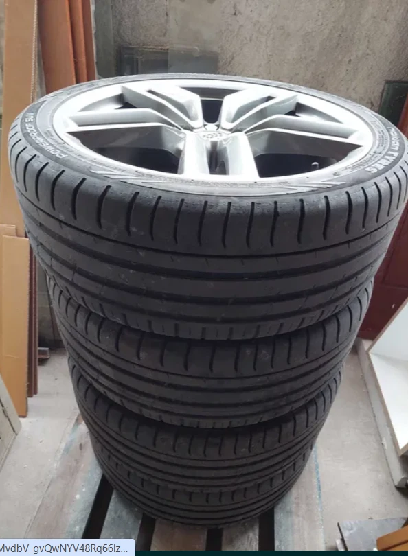 Гуми с джанти Nokian 255/40R21, снимка 5 - Гуми и джанти - 53757130