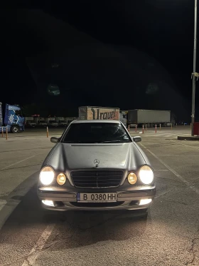 Mercedes-Benz E 270, снимка 2