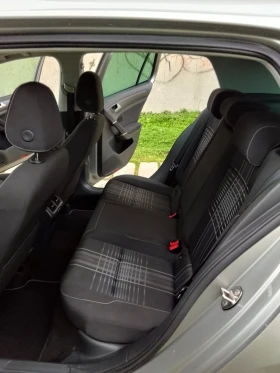 VW Golf 1.6TDI Атоматик 100хил км - 5300 € / 10365.90 лв. - 16664363 14