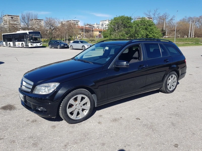 Mercedes-Benz C 220, снимка 1 - Автомобили и джипове - 46951728