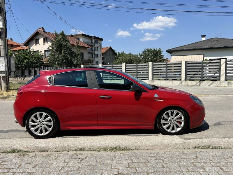 Alfa Romeo Giulietta Quadrifoglio-FACELIFT-1750-AVTOMAT-ШВЕЙЦАРИЯ, снимка 4 - Автомобили и джипове - 46533713