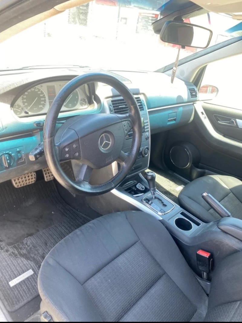 Mercedes-Benz B 200, снимка 6 - Автомобили и джипове - 48101646