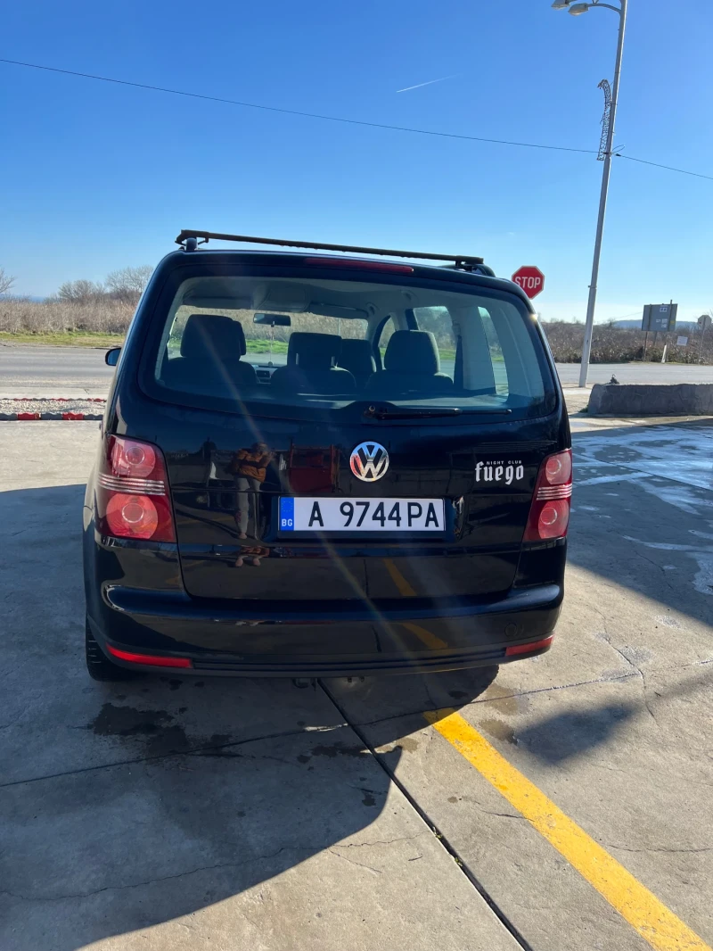 VW Touran, снимка 5 - Автомобили и джипове - 48614232