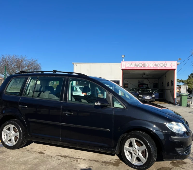 VW Touran, снимка 3 - Автомобили и джипове - 48614232