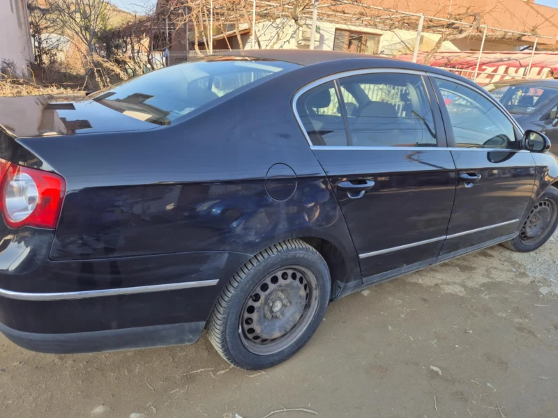 VW Passat, снимка 16 - Автомобили и джипове - 48883052