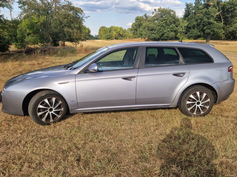 Alfa Romeo 159 sportwagon, снимка 6 - Автомобили и джипове - 49104141