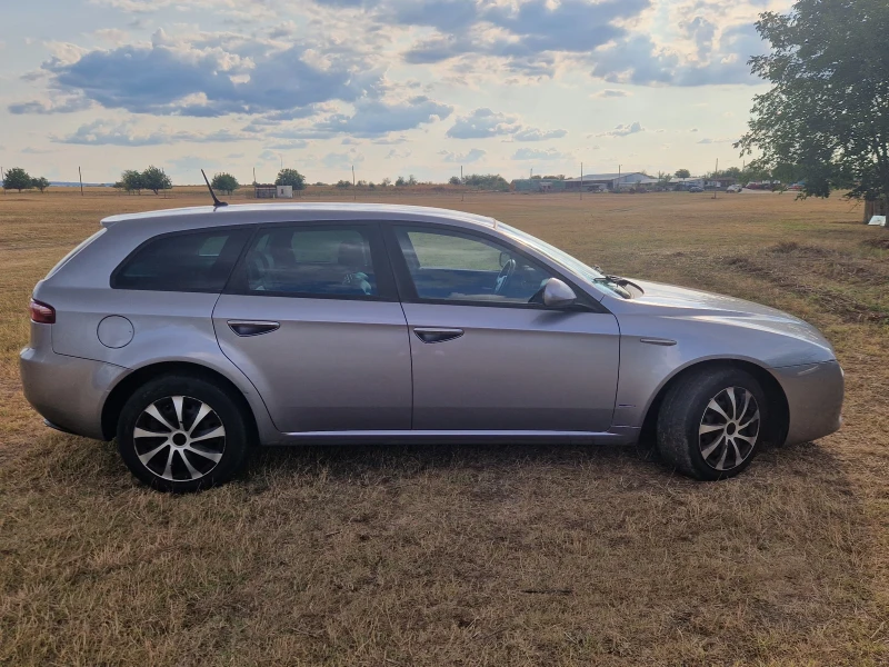 Alfa Romeo 159 sportwagon, снимка 9 - Автомобили и джипове - 49104141