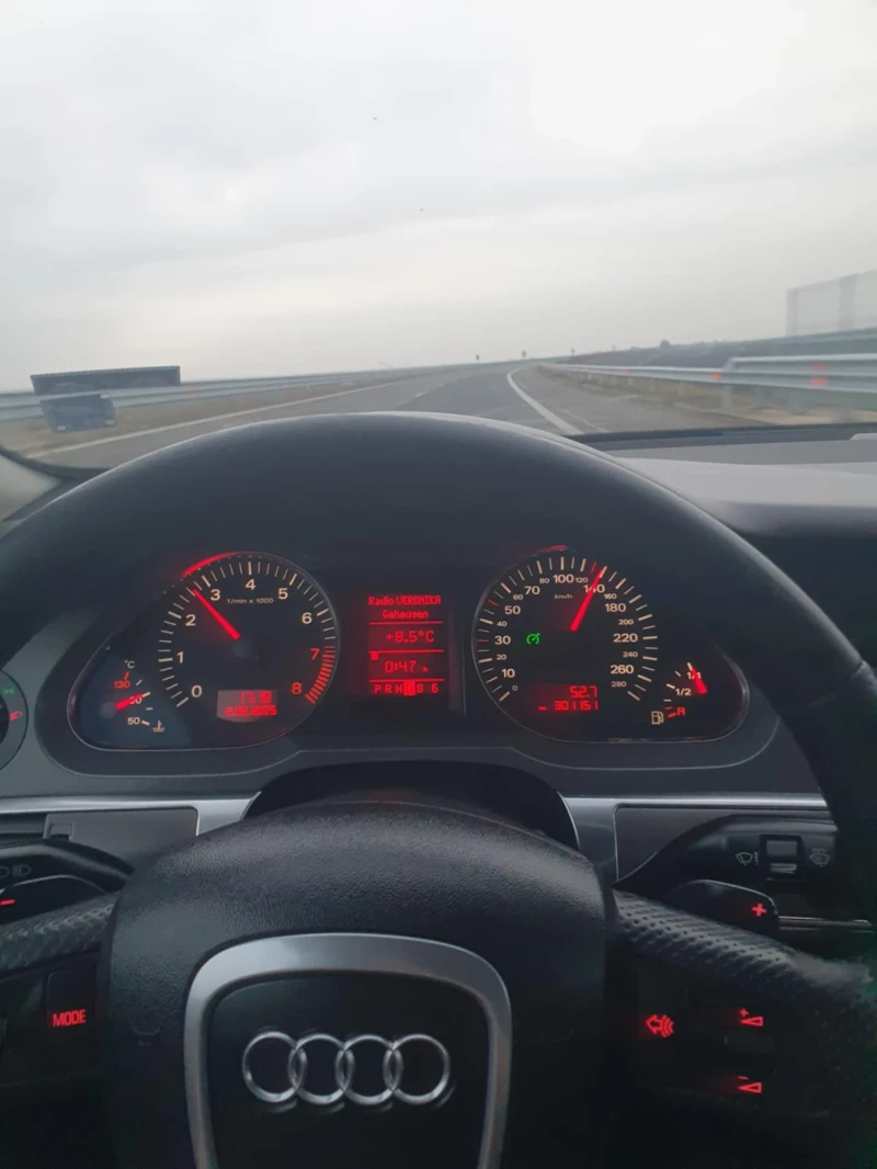 Audi A6 3.2 quattro, снимка 8 - Автомобили и джипове - 51993424