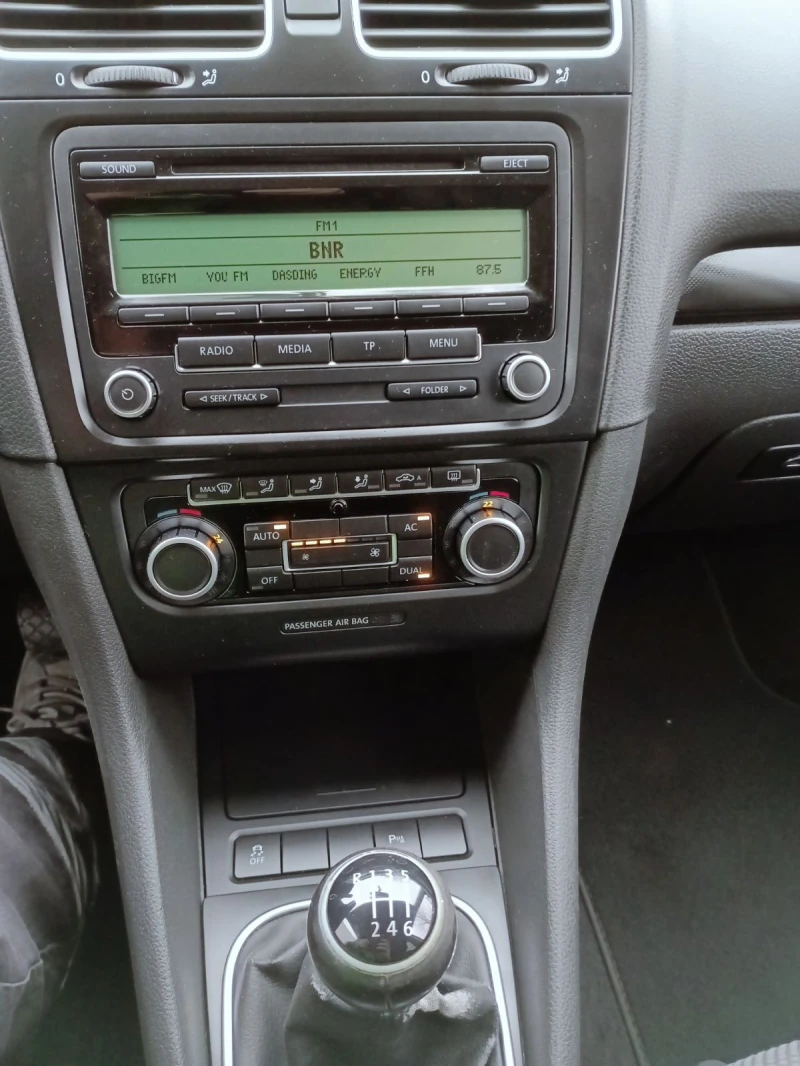 VW Golf VI, снимка 8 - Автомобили и джипове - 51418983