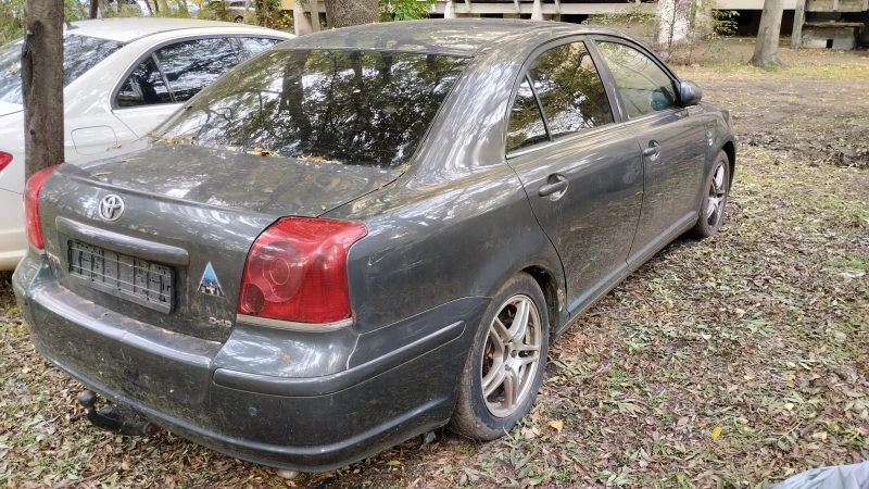 Toyota Avensis 2.2D-cat, снимка 3 - Автомобили и джипове - 52227680