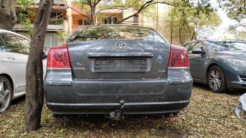 Toyota Avensis 2.2D-cat, снимка 4 - Автомобили и джипове - 52227680