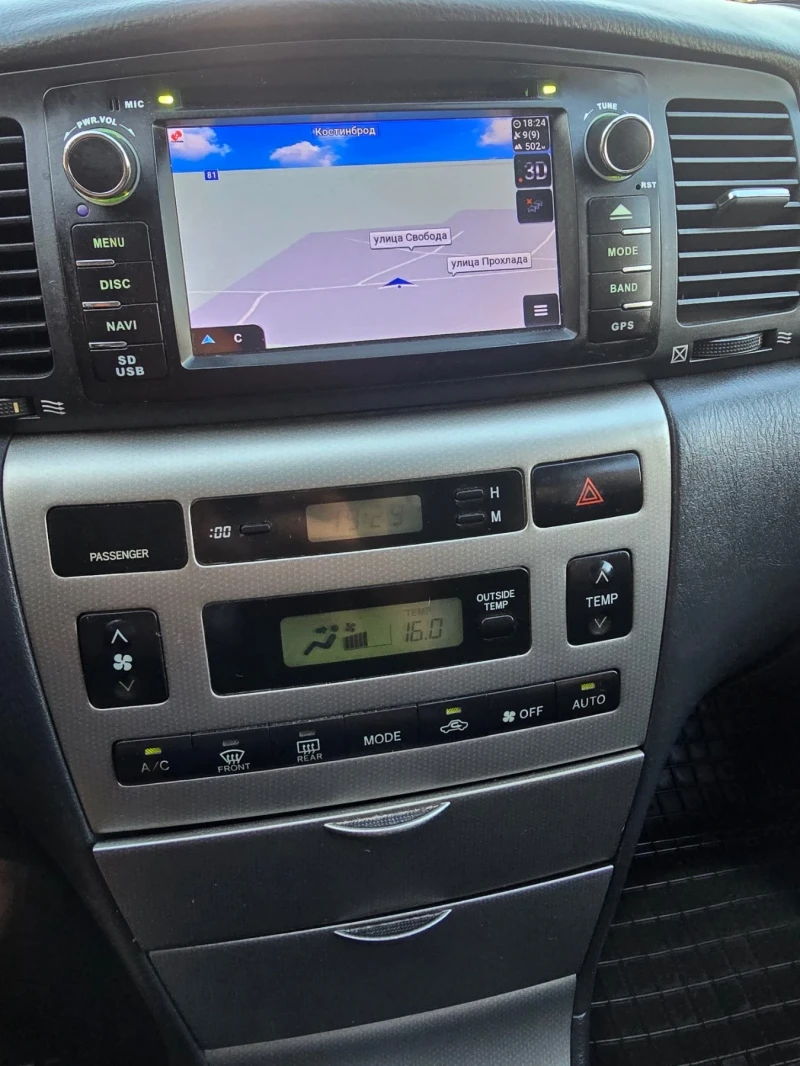 Toyota Corolla 2.0 D4D, снимка 7 - Автомобили и джипове - 52934108