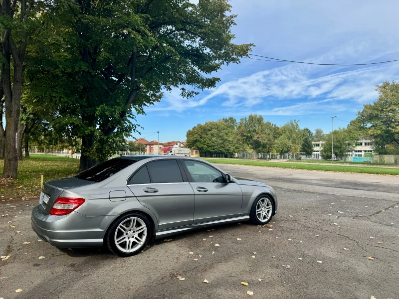 Mercedes-Benz C 300 Mercedes C280/300 SPORT AMG line LPG Harman Kardon, снимка 4 - Автомобили и джипове - 53216958