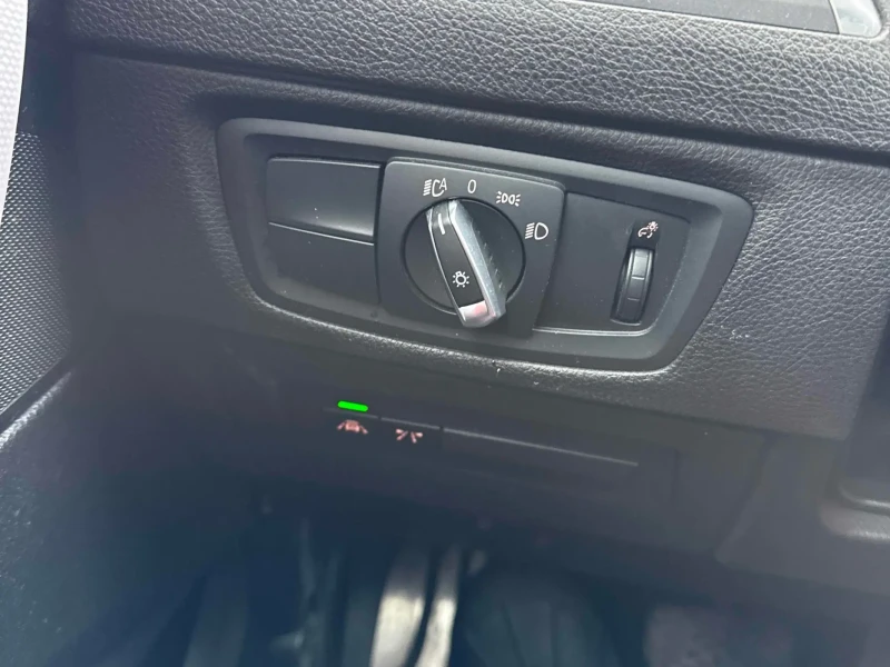 BMW 240 | M240i xDrive| ЧЕРВЕНА КОЖА| ПОДГРЕВИ| 2 КЛЮЧА| , снимка 9 - Автомобили и джипове - 53567937