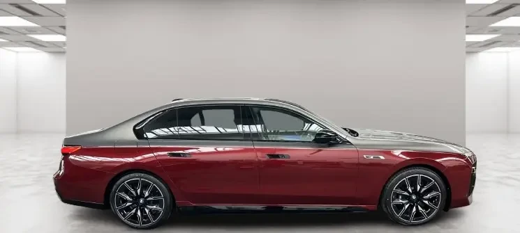 BMW i7 M70 xDrive = Shadow Line = Гаранция, снимка 3 - Автомобили и джипове - 54957366