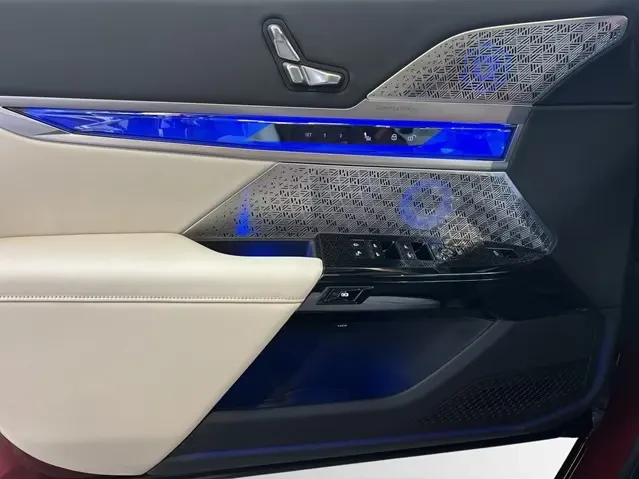 BMW i7 M70 xDrive = Shadow Line = Гаранция, снимка 5 - Автомобили и джипове - 54957366