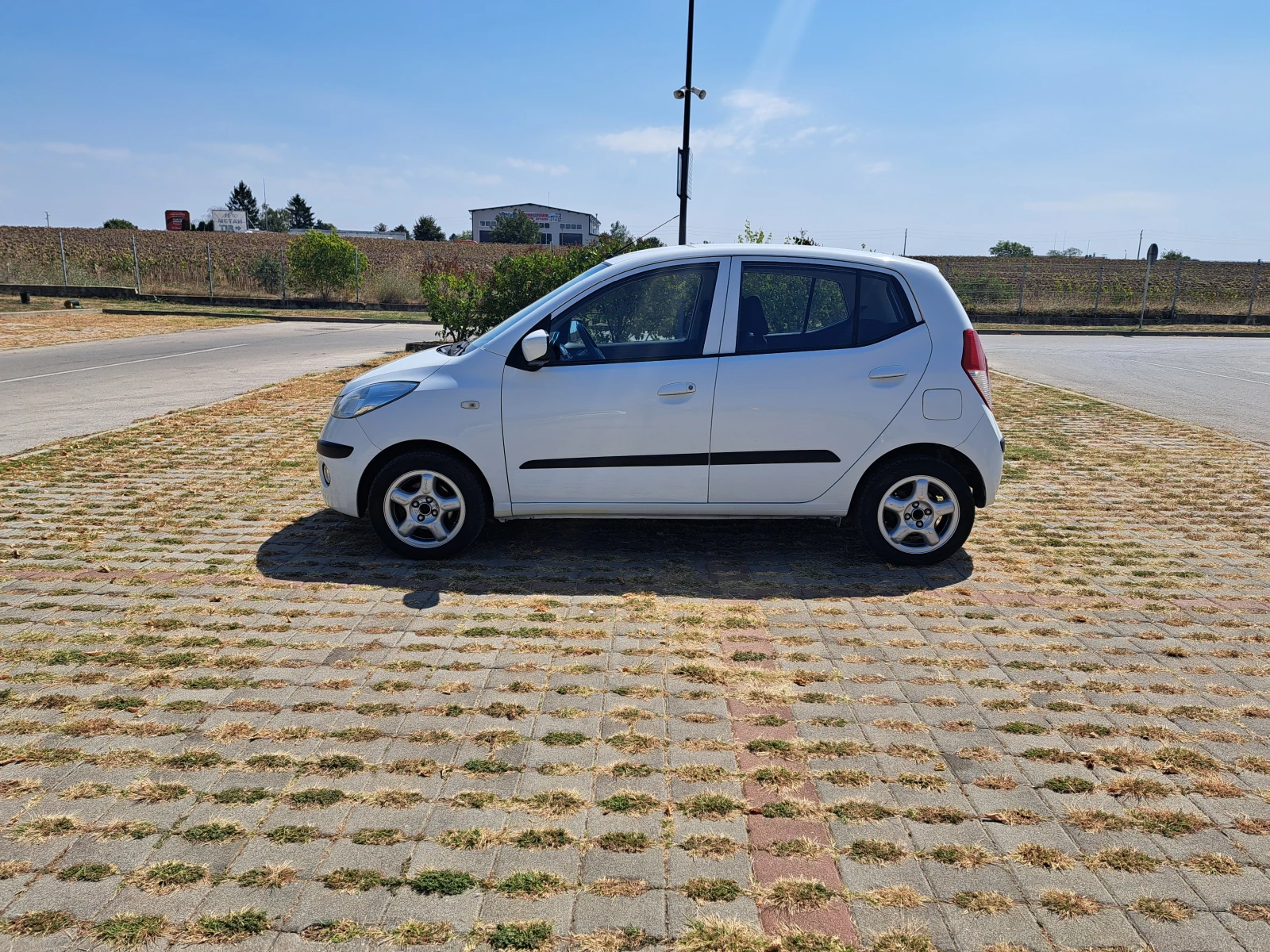 Hyundai I10 1.1 D - изображение 2