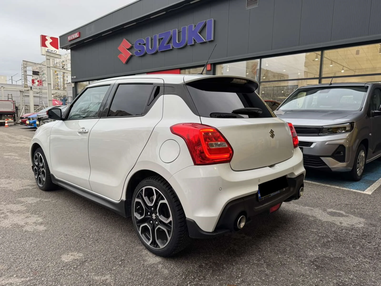 Suzuki Swift 1.4i TURBO SPORT - изображение 4