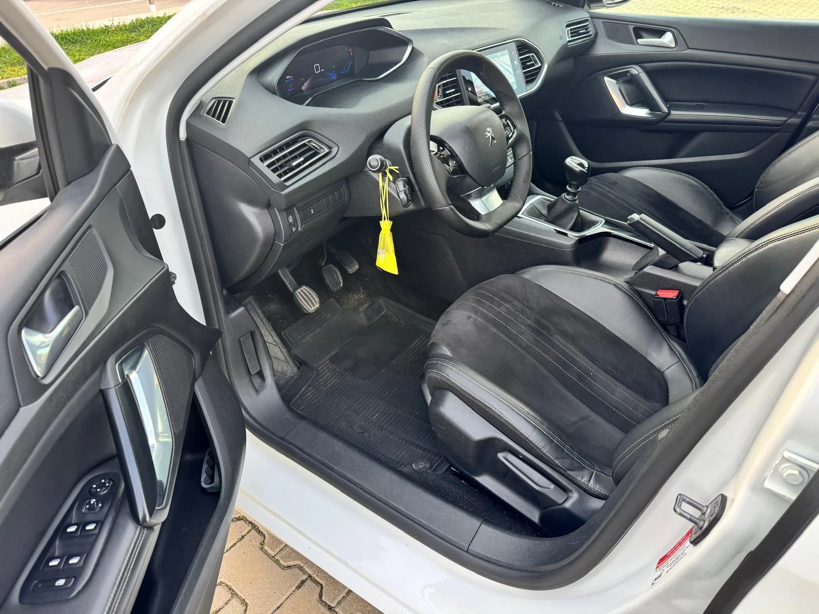 Peugeot 308, снимка 10 - Автомобили и джипове - 53207832