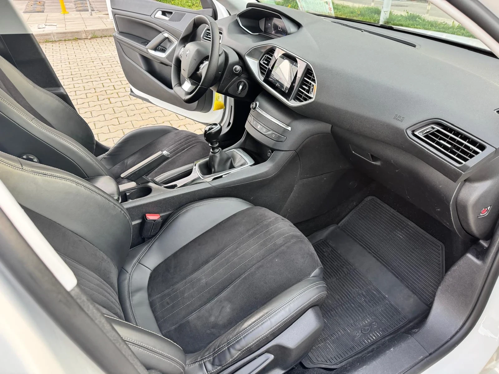 Peugeot 308, снимка 3 - Автомобили и джипове - 53207832