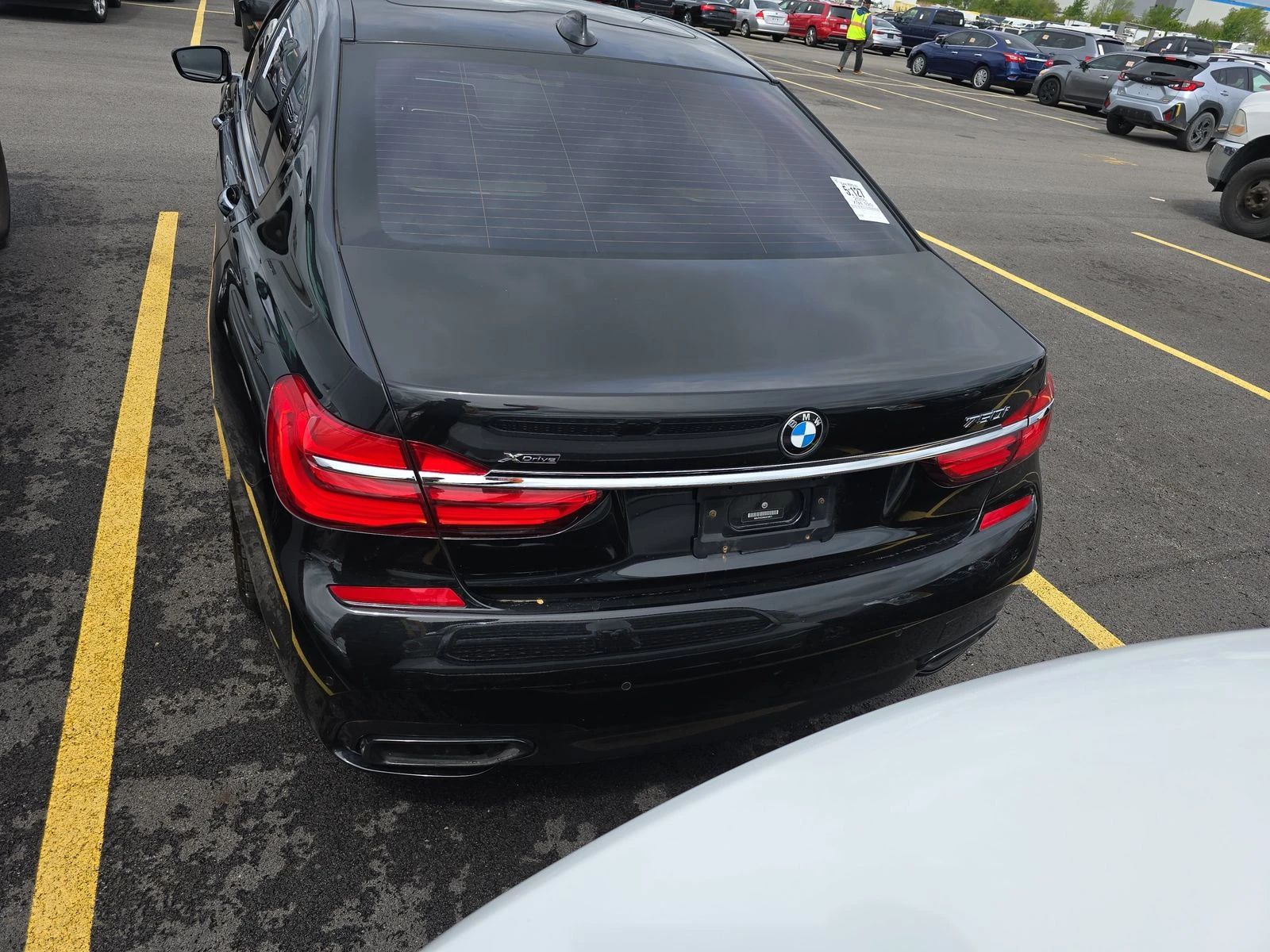 BMW 750 M-PACK* 360* HEADUP* SHODOWLINE* DISTRONIK* HARMAN - изображение 5