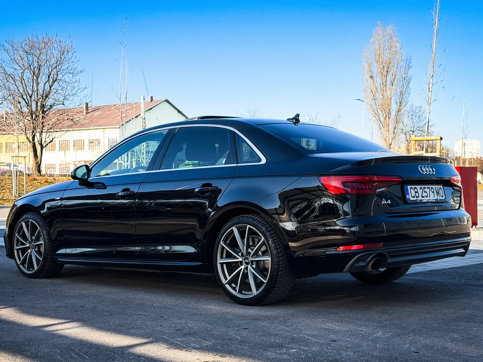 Audi A4 TFSI - ВИДЕО, снимка 5 - Автомобили и джипове - 53140552