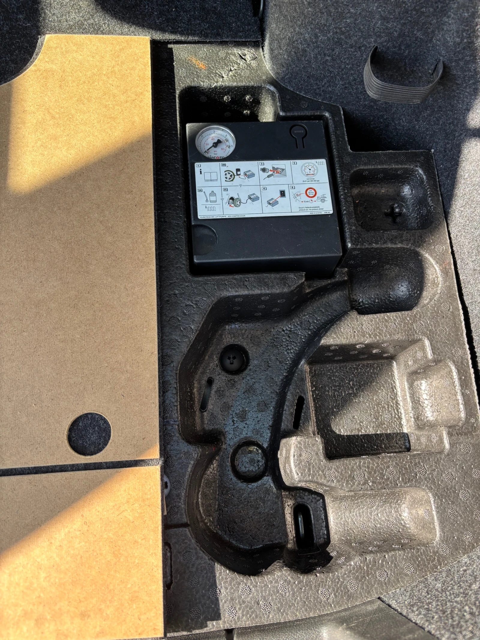 Skoda Octavia 1.5 Gtec 65 000 km !, снимка 12 - Автомобили и джипове - 53715276