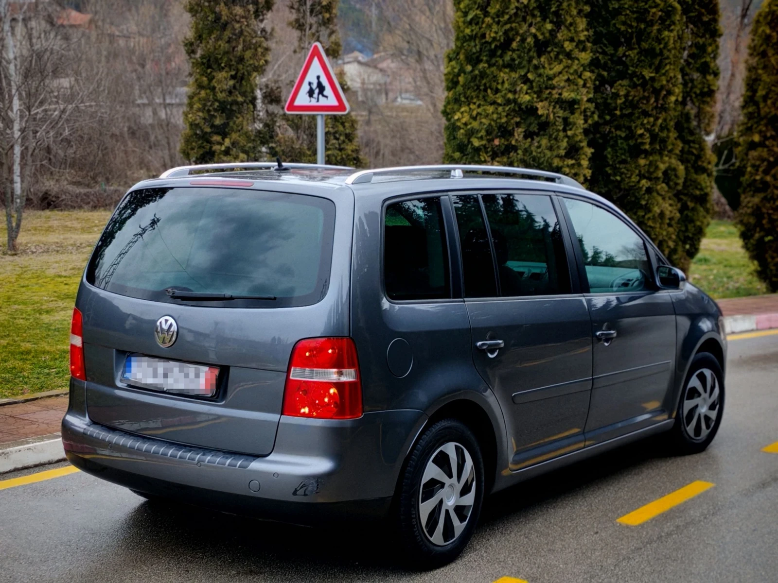 VW Touran 2.0TDI(140)* HIGHLINE* XENON* ��� ����*  | Mobile.bg � ����������� 8