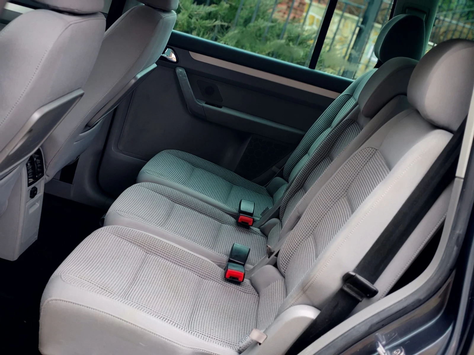 VW Touran 2.0TDI(140)* HIGHLINE* XENON* ��� ����*  | Mobile.bg � ����������� 15