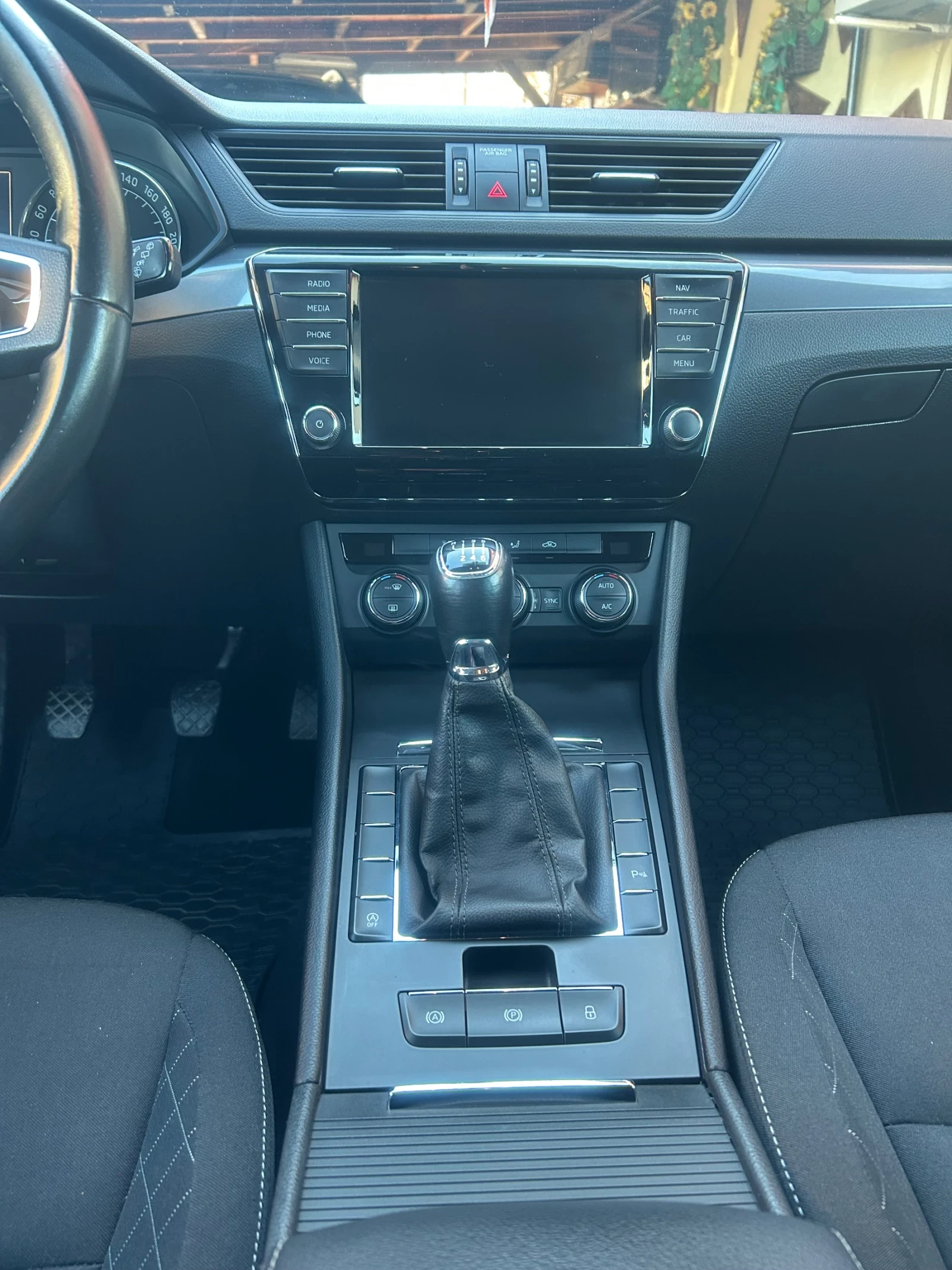 Skoda Superb, снимка 13 - Автомобили и джипове - 53656656