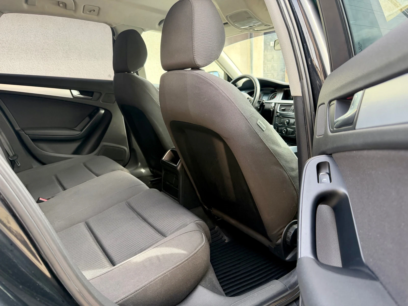 Audi A4 2.0 TDI , снимка 11 - Автомобили и джипове - 53712056