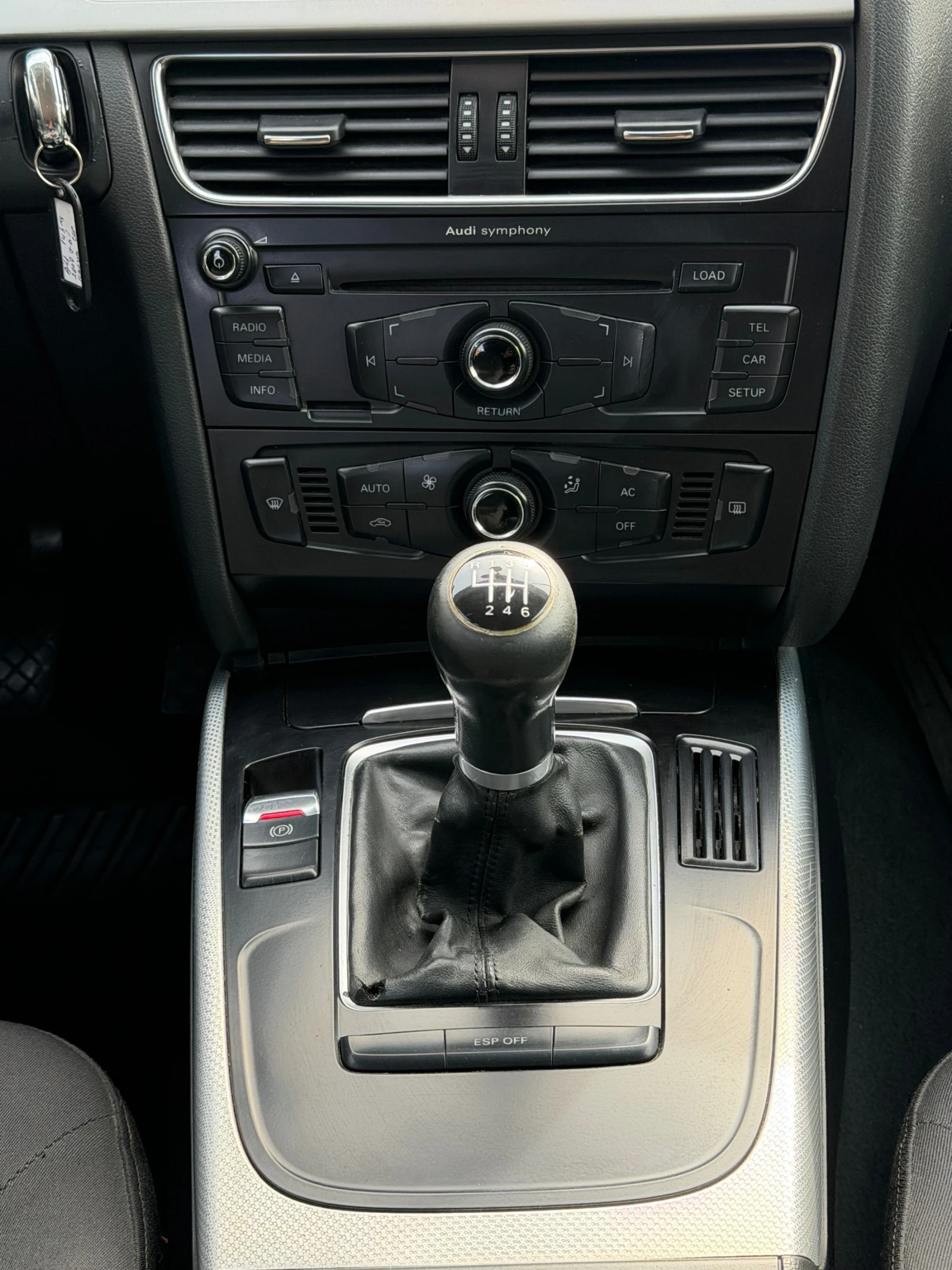 Audi A4 2.0 TDI , снимка 10 - Автомобили и джипове - 53712056