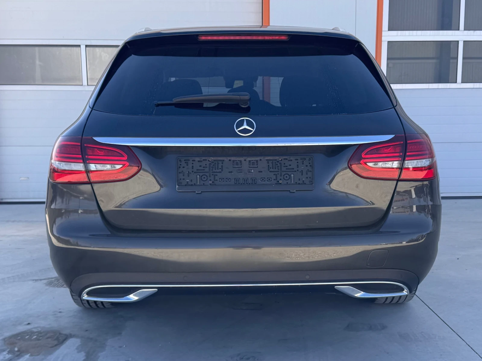 Mercedes-Benz C 220 d 194HP/9G/LED/NAVI/DSTR/CAMERA/KEYLESS, снимка 5 - Автомобили и джипове - 53800204