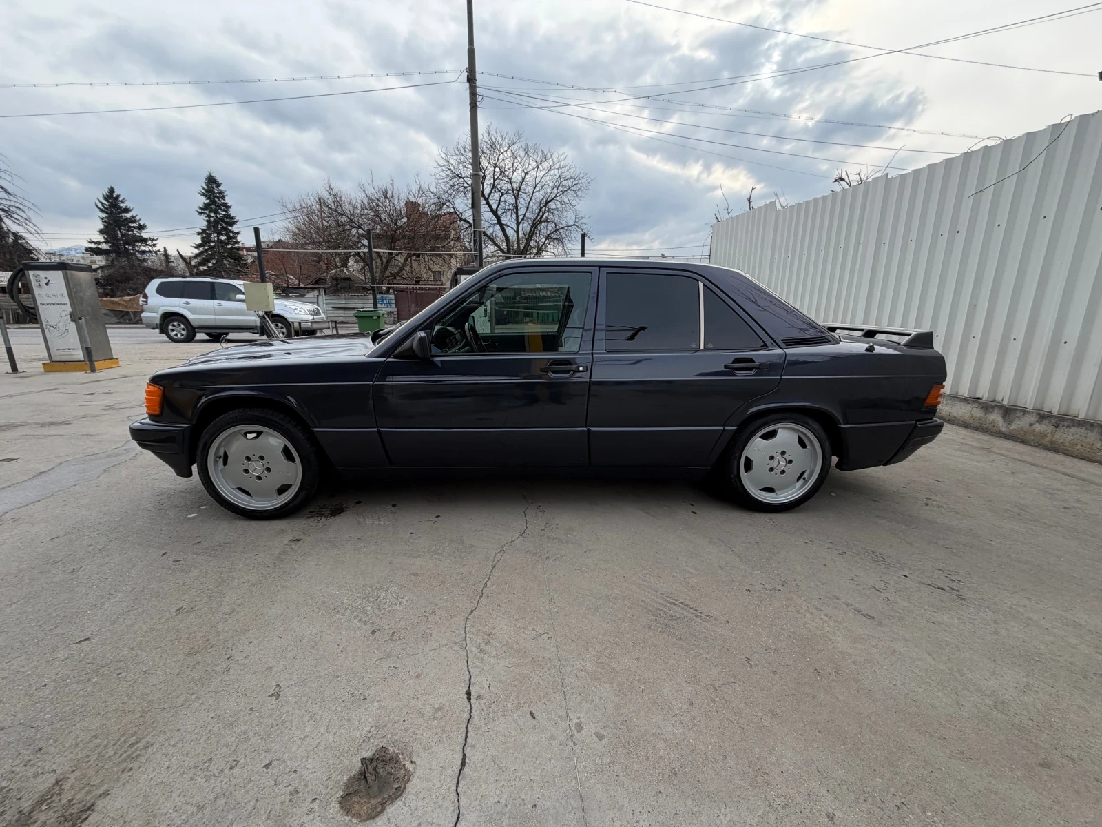 Mercedes-Benz 190 2.6, снимка 3 - Автомобили и джипове - 53943218