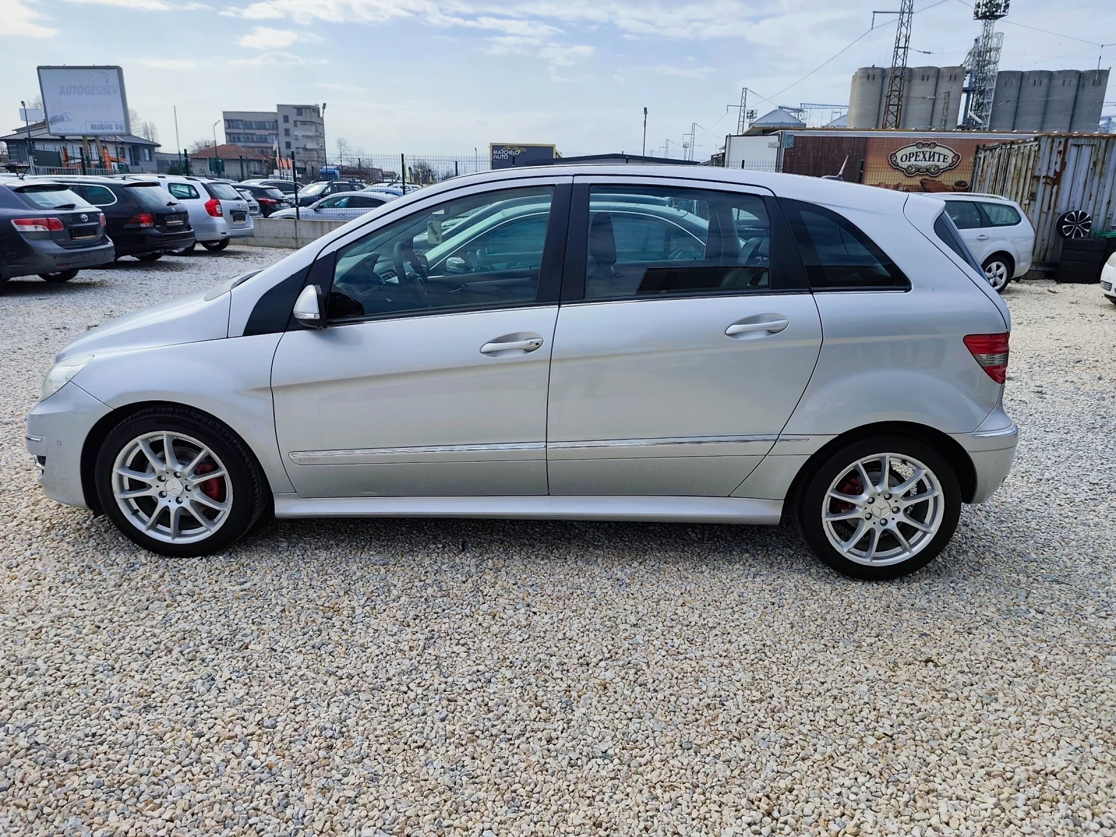 Mercedes-Benz B 200 В200, снимка 5 - Автомобили и джипове - 53969879