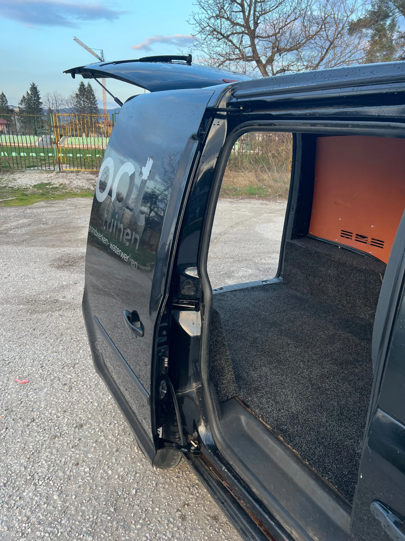 VW Caddy ДОКАЗУЕМИ КИЛОМЕТРИ , снимка 8 - Автомобили и джипове - 53978432