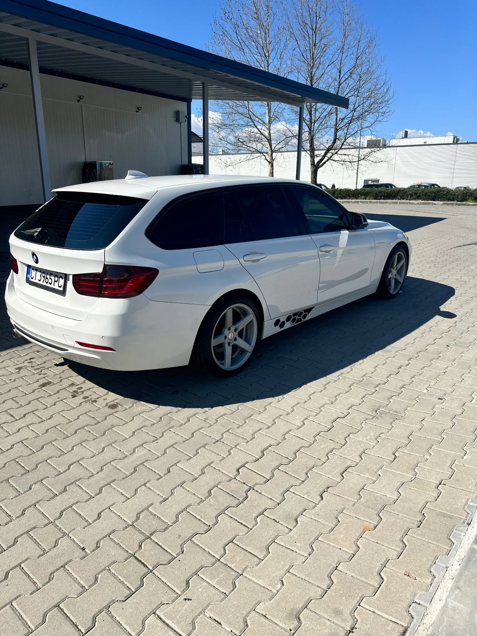 BMW 320 Twin Turbo, снимка 5 - Автомобили и джипове - 54646145