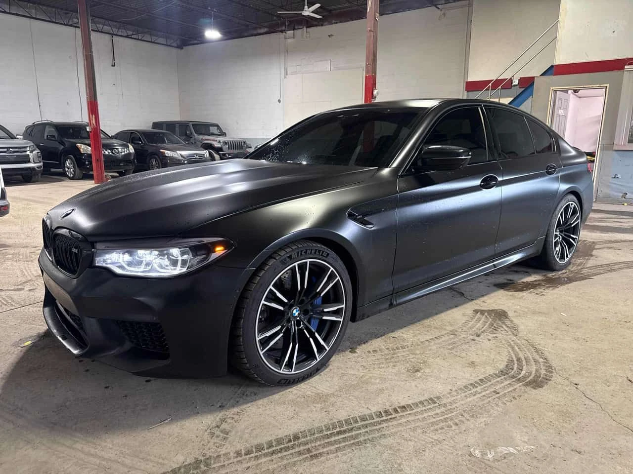 BMW M5 | DISTRONIC| HUD| HAR/KAR| 360| ОБДУХВАНЕ| 2 КЛЮЧА