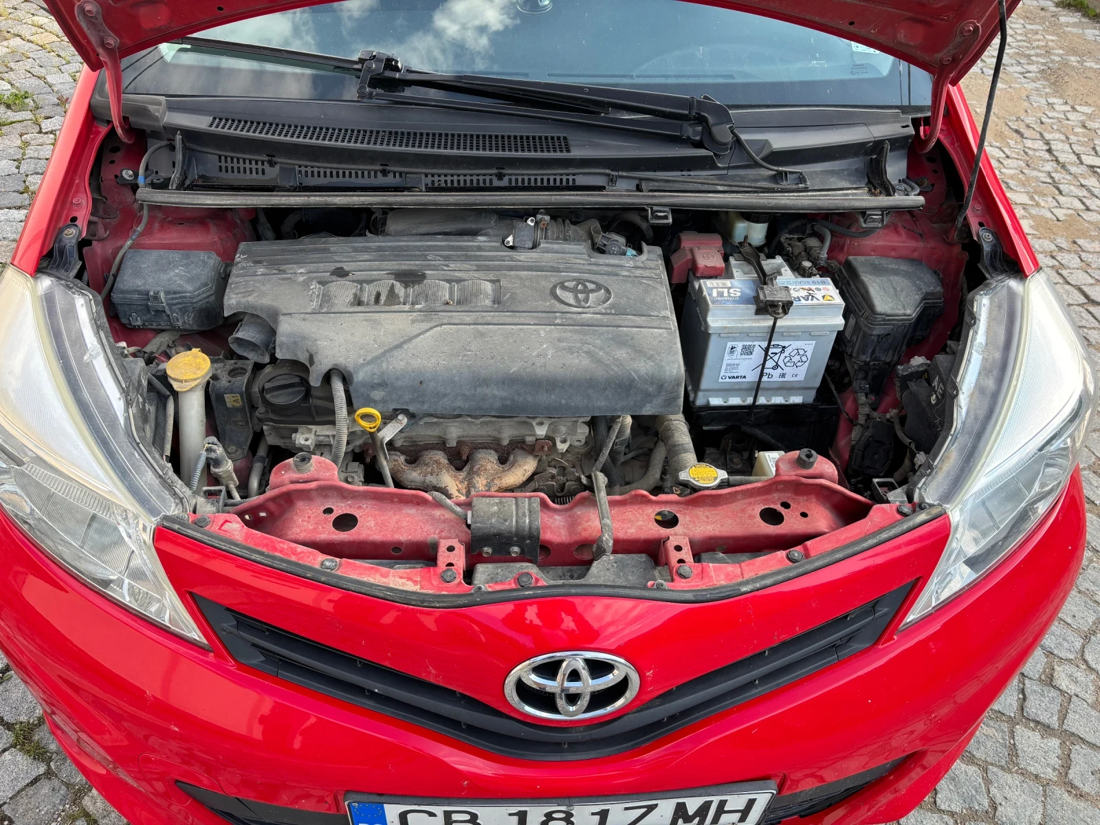 Toyota Yaris 1.3, снимка 10 - Автомобили и джипове - 54754553