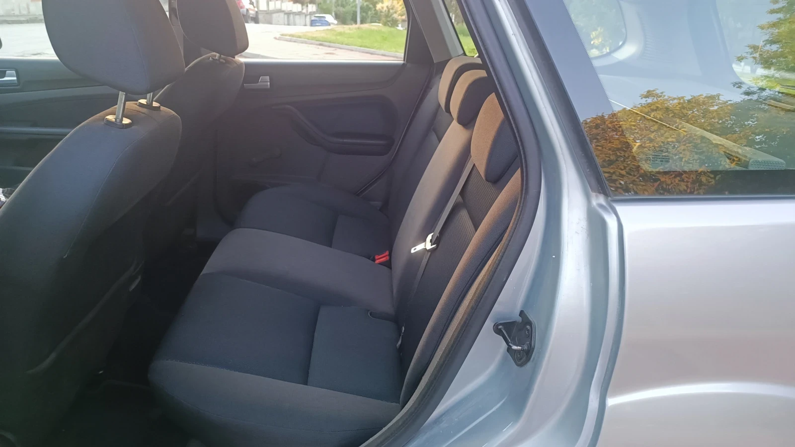Ford Focus 1.6TDCI, снимка 9 - Автомобили и джипове - 54803051