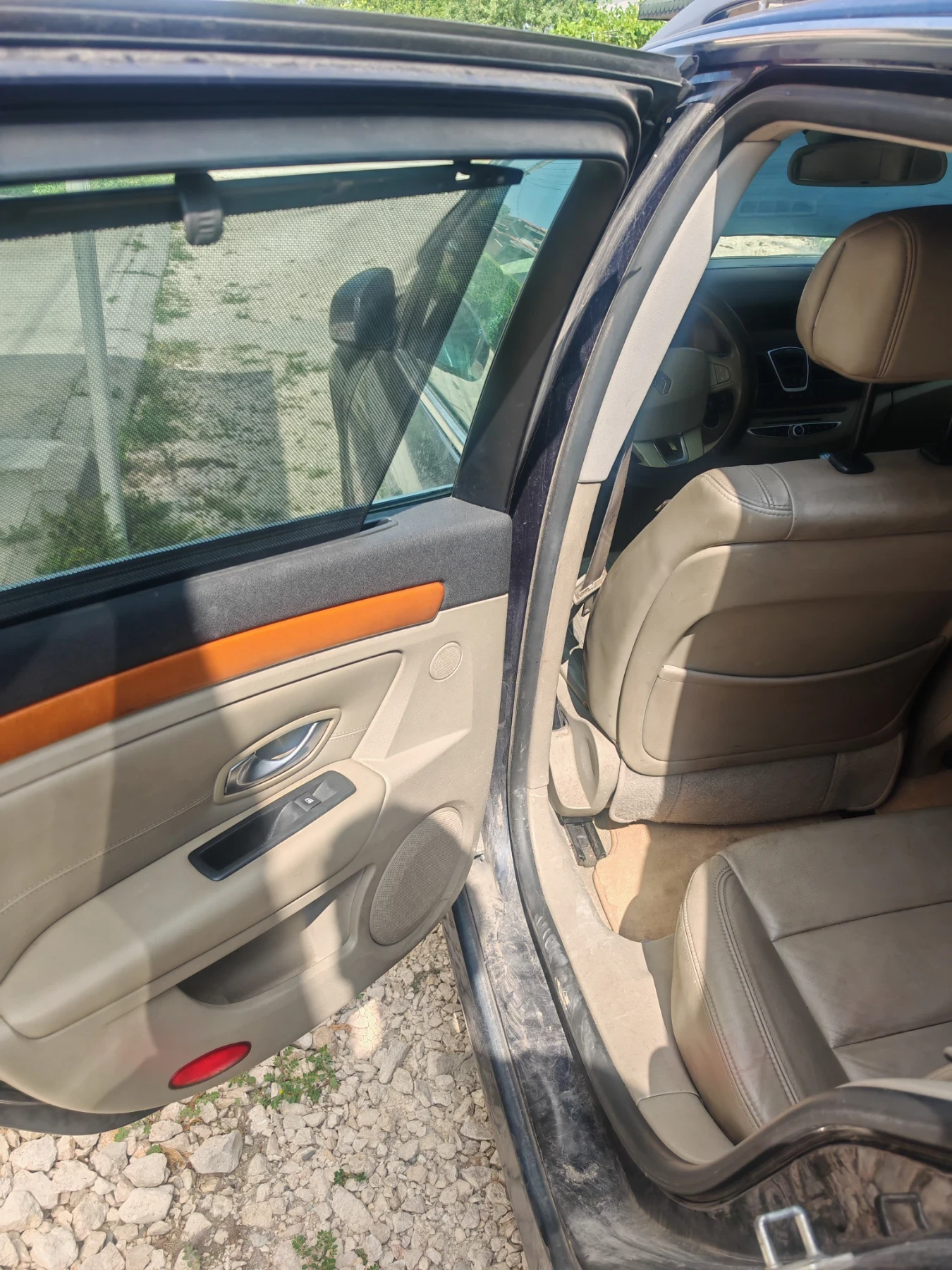 Renault Laguna, снимка 8 - Автомобили и джипове - 55351583